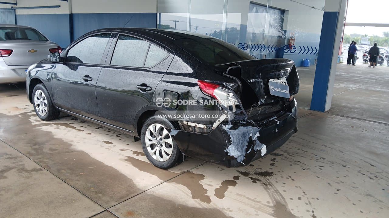 Nissan Versa 10 2017 — foto 2