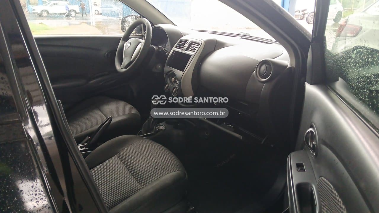 Nissan Versa 10 2017 — foto 7