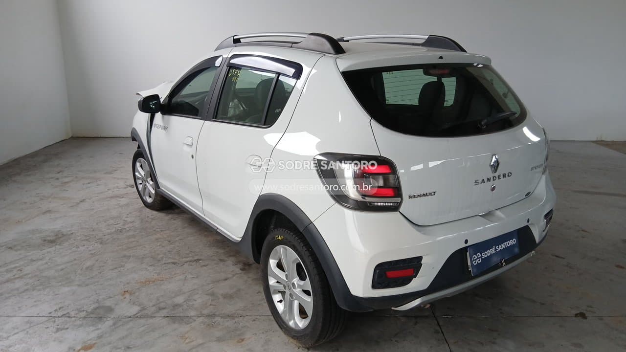 Renault Sandero Step 16 2016 — foto 2