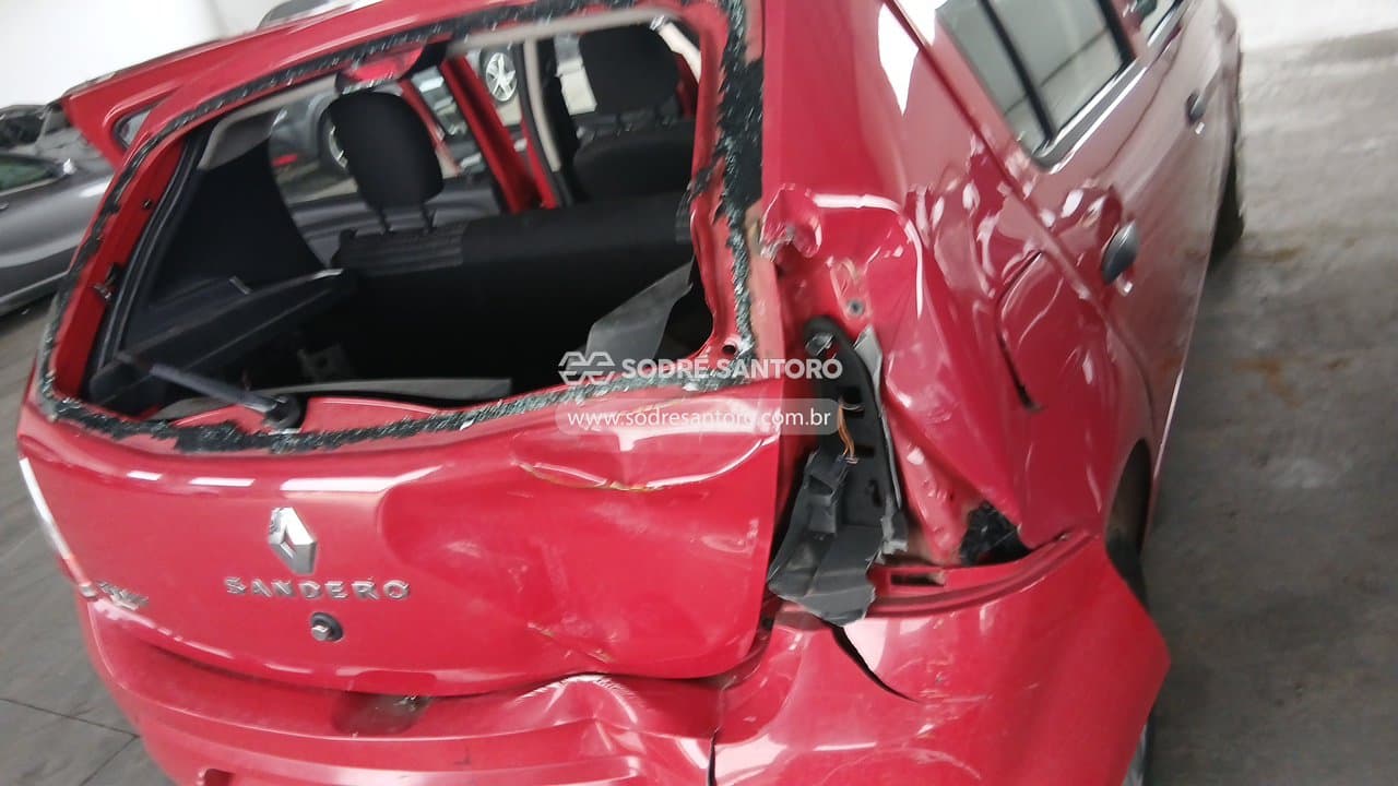 Renault Sandero 2014 — foto 11