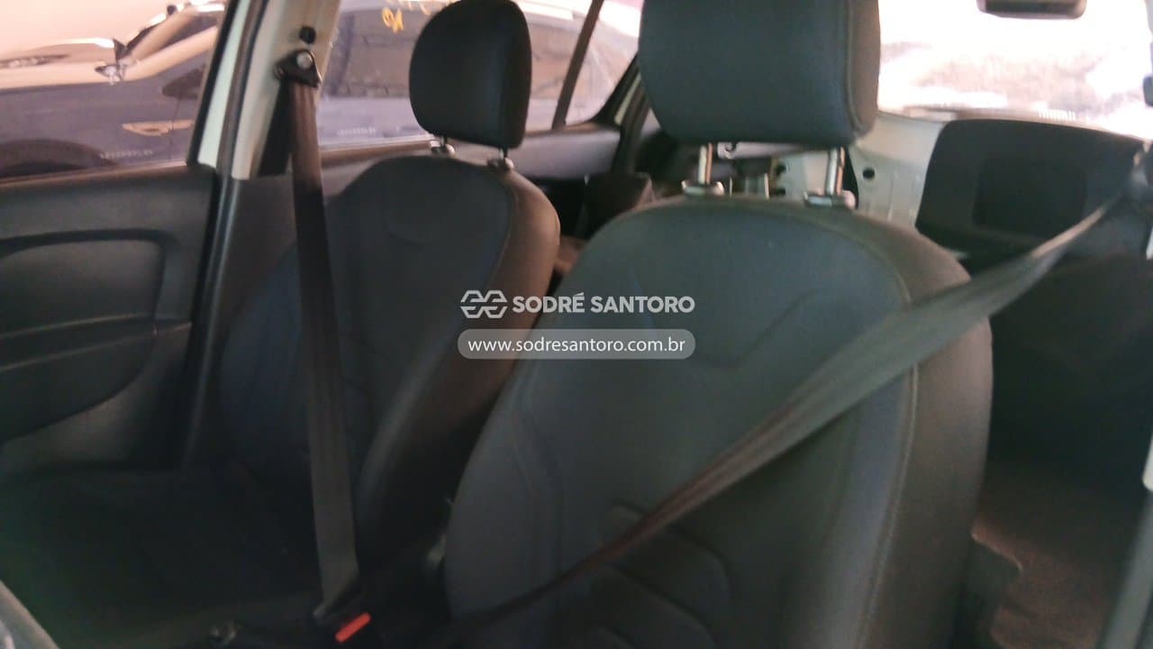 Renault Sandero 2016 — foto 9