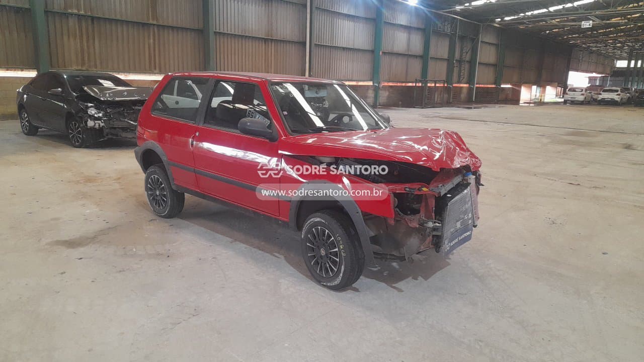 Fiat Uno Mille Way Econ 2013, vermelha