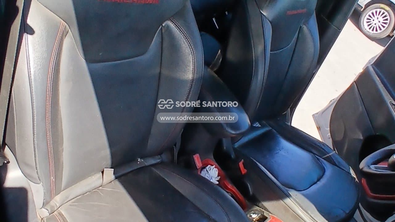 Jeep Renegade Thawk At 2016 — foto 9