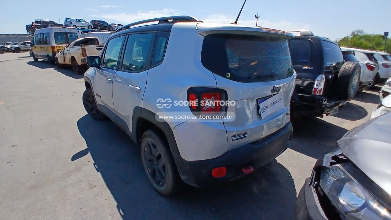 Jeep Renegade Thawk At 2016 — foto 2
