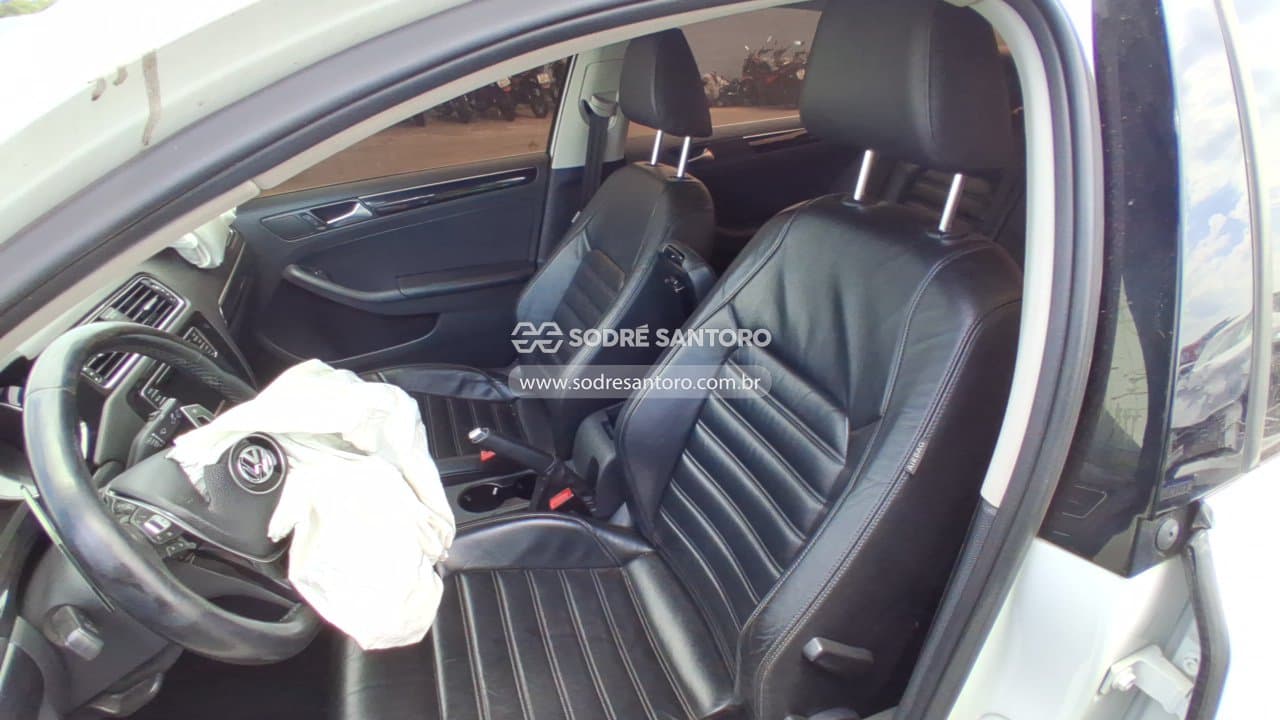 Volkswagen Jetta Hl Ae 2016 — foto 9
