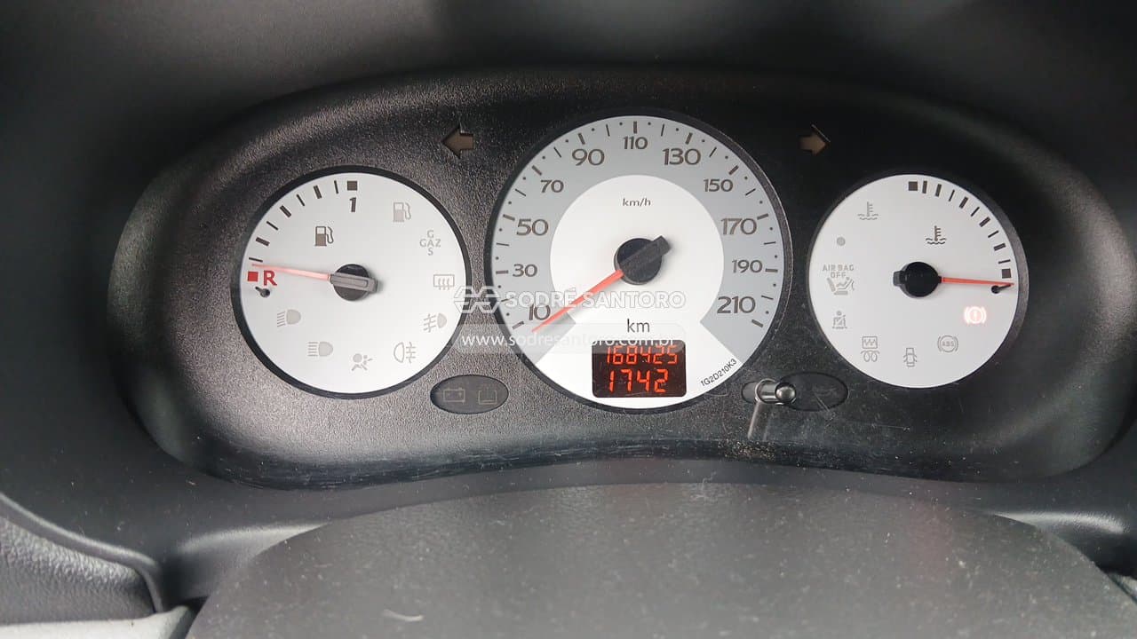Renault Clio Cam 10h3p 2011 — foto 7