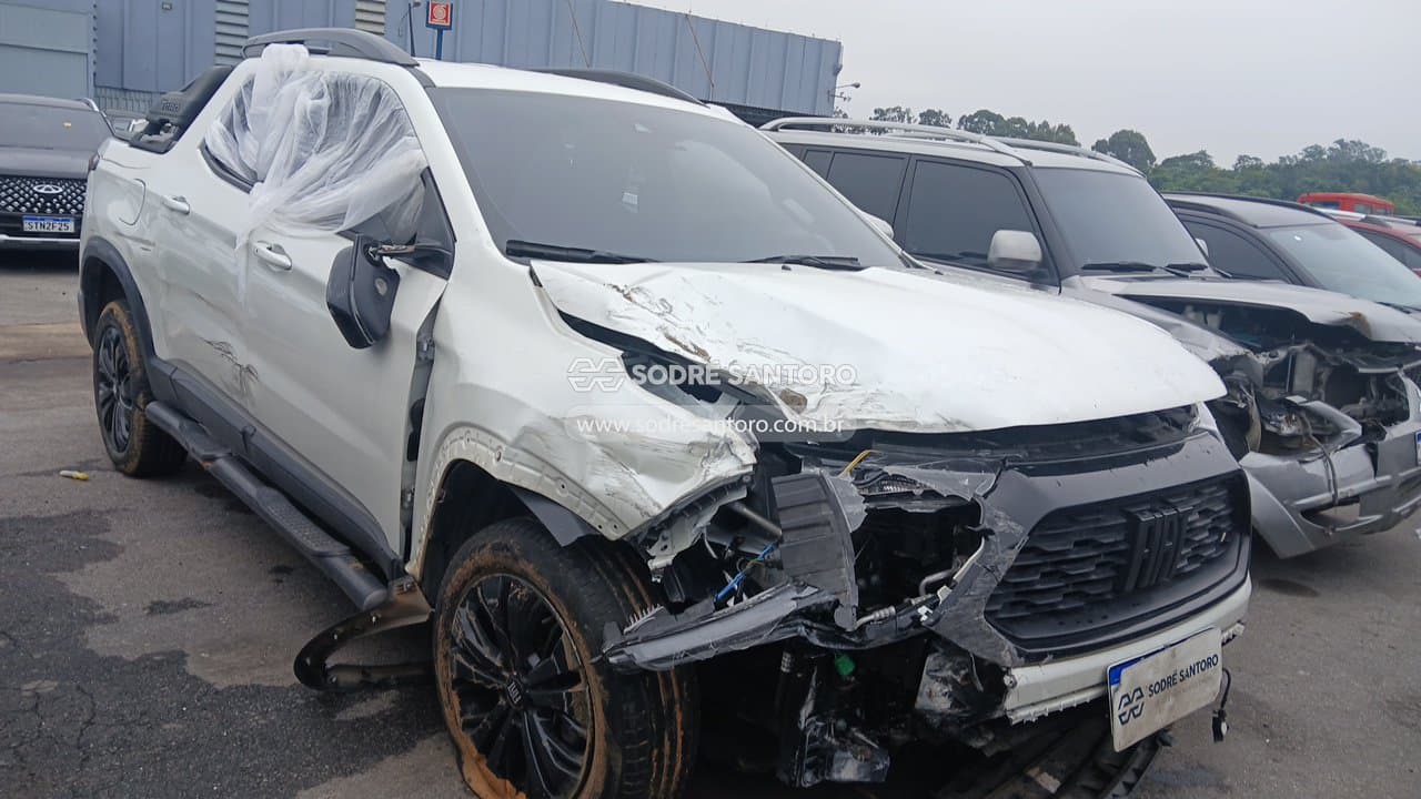 Fiat Toro Volc T270 2025, branca