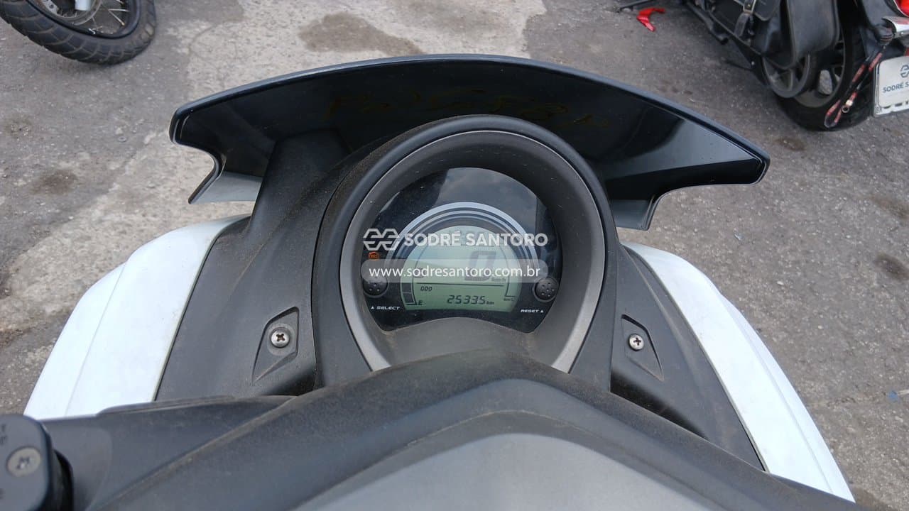 Yamaha Nmax Le 2021 — foto 8
