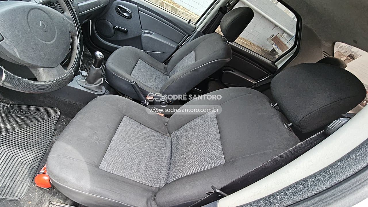 Renault Logan Aut 1016v 2010 — foto 9