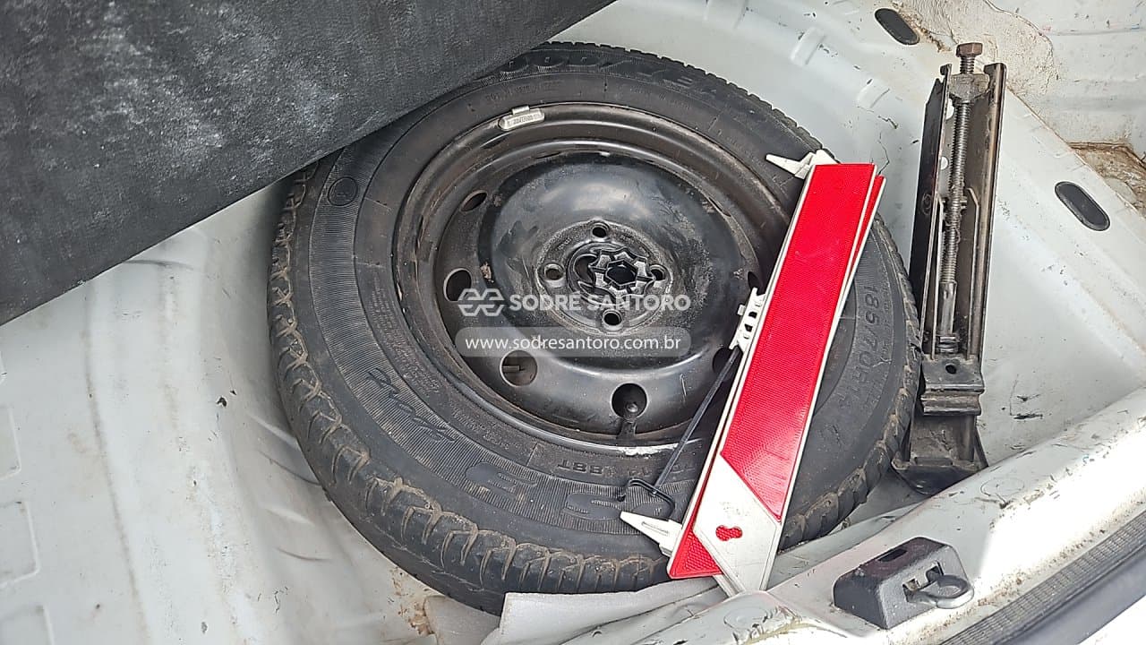 Renault Logan Aut 1016v 2010 — foto 10