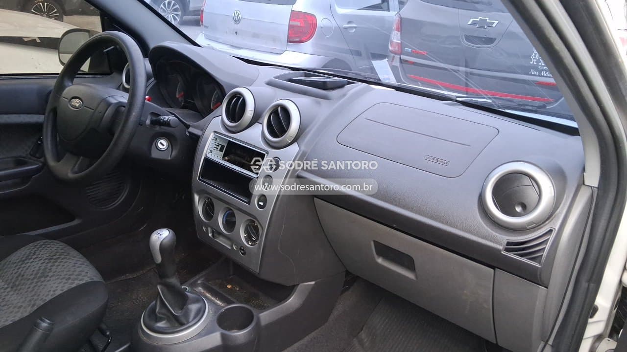 Ford Fiesta Flex 2014 — foto 8