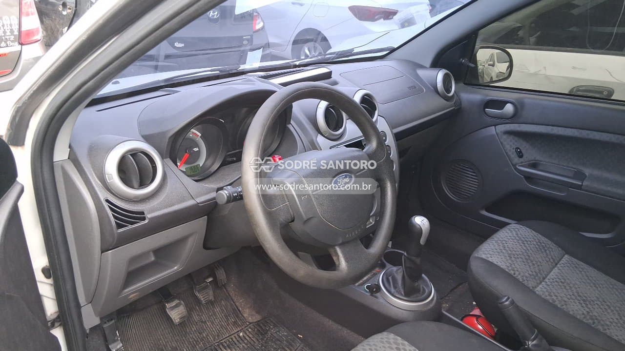 Ford Fiesta Flex 2014 — foto 6
