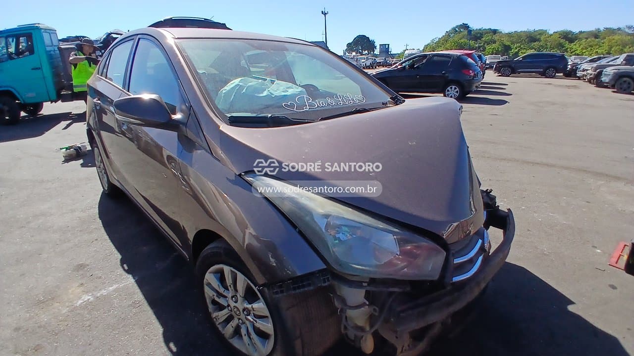 Hyundai Hb20s 1.6m Comf 2016, marrom