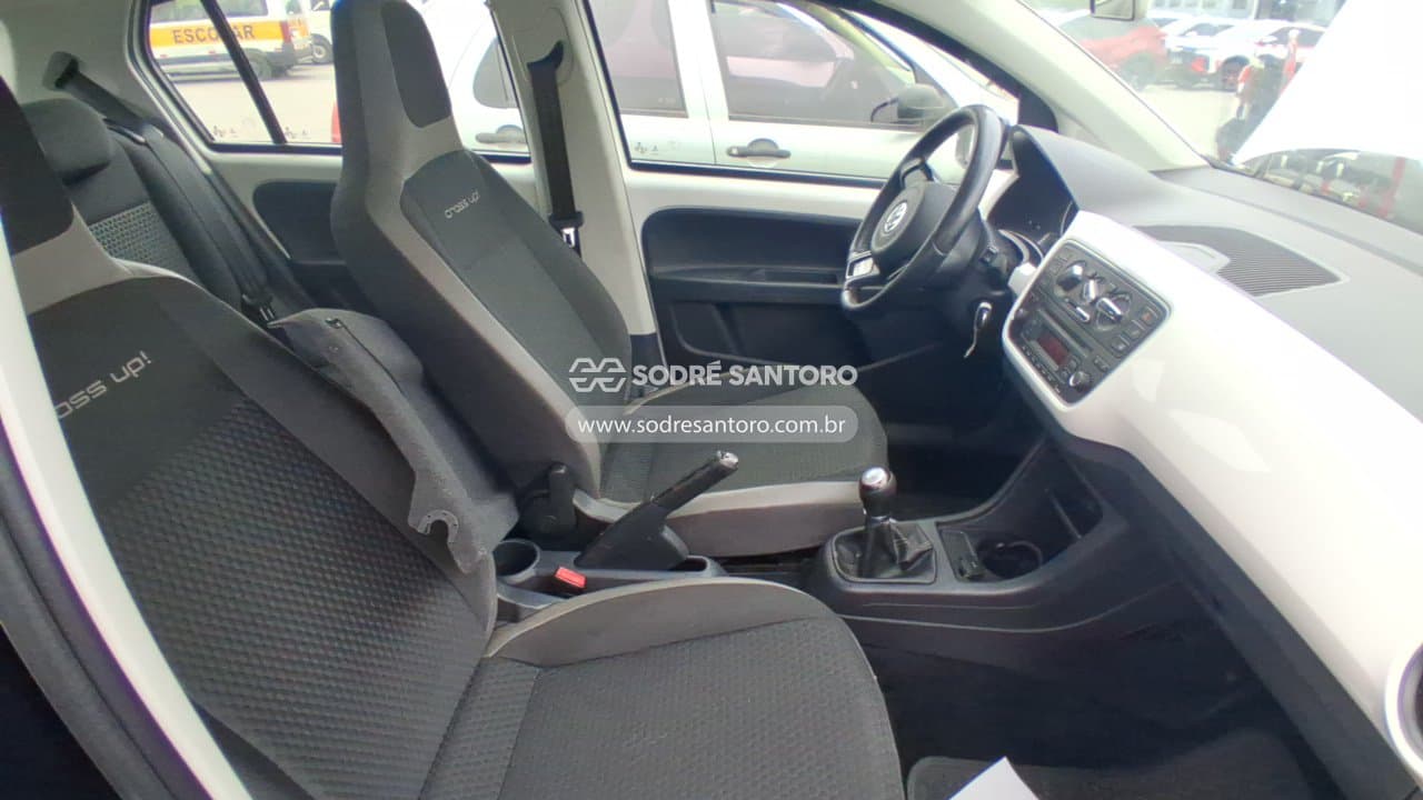 Volkswagen Up Cross Mc 2017 — foto 9