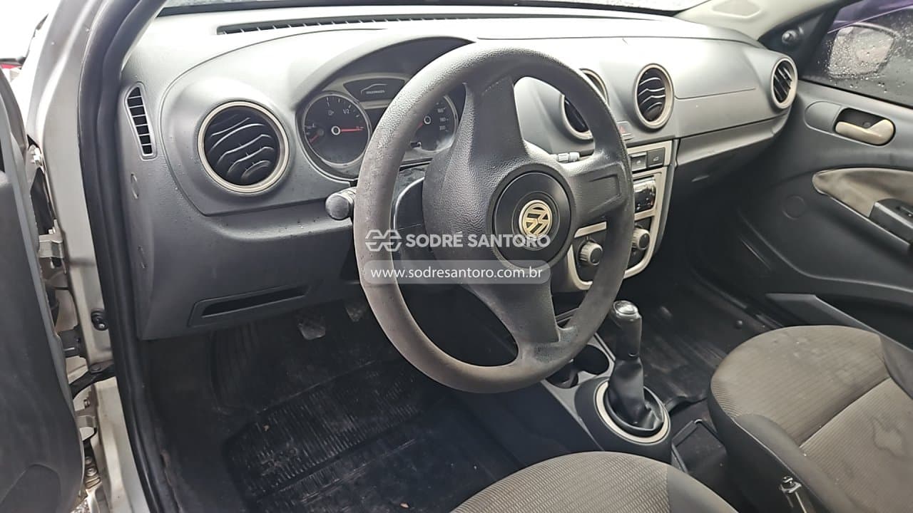 Volkswagen Voyage 1.0 2012 — foto 6