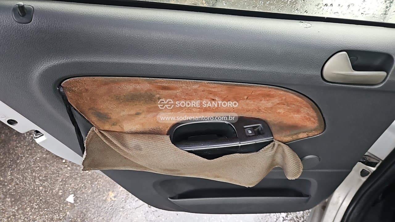Volkswagen Voyage 1.0 2012 — foto 10