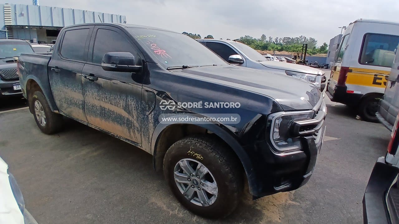 Ford Ranger 2026, preta
