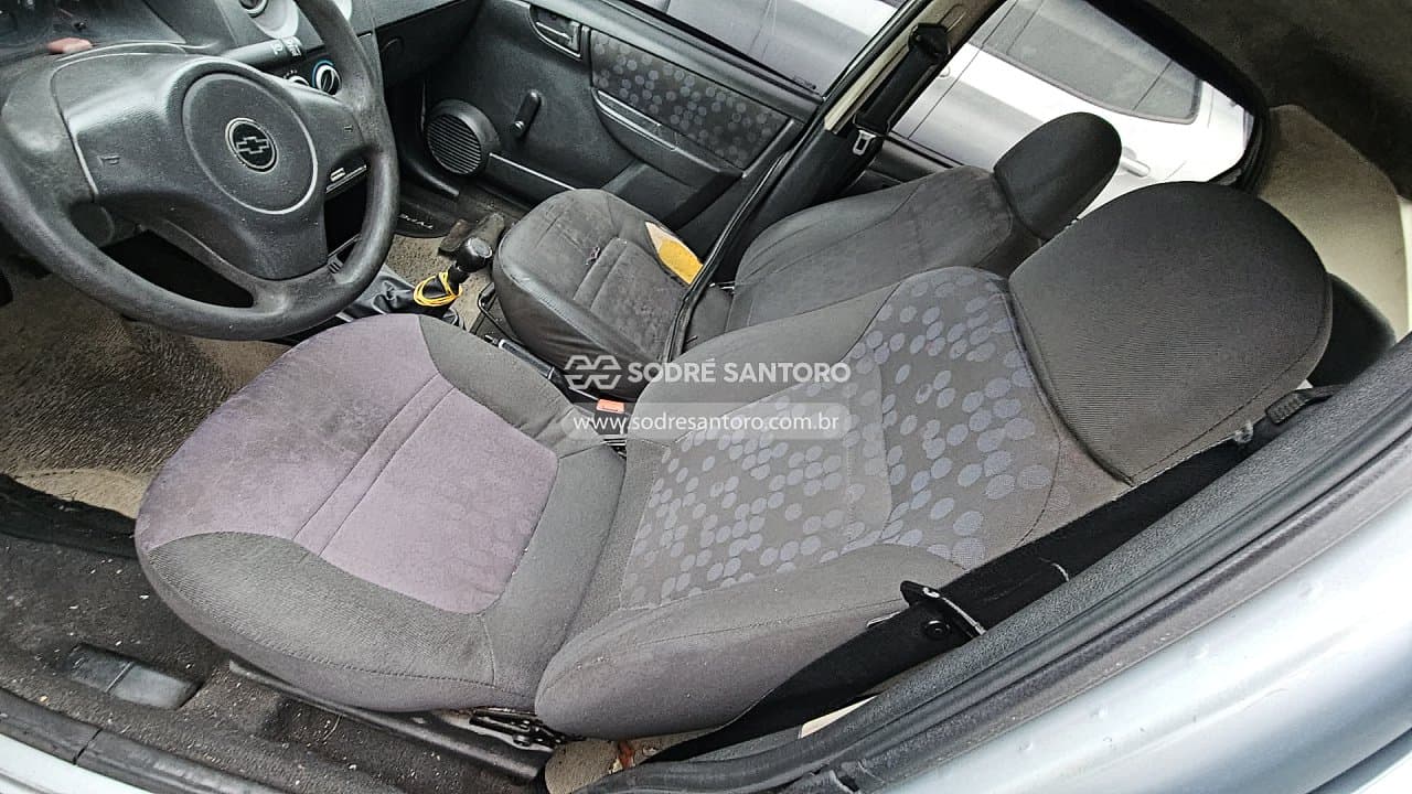 Chevrolet Prisma Joy 2011 — foto 8