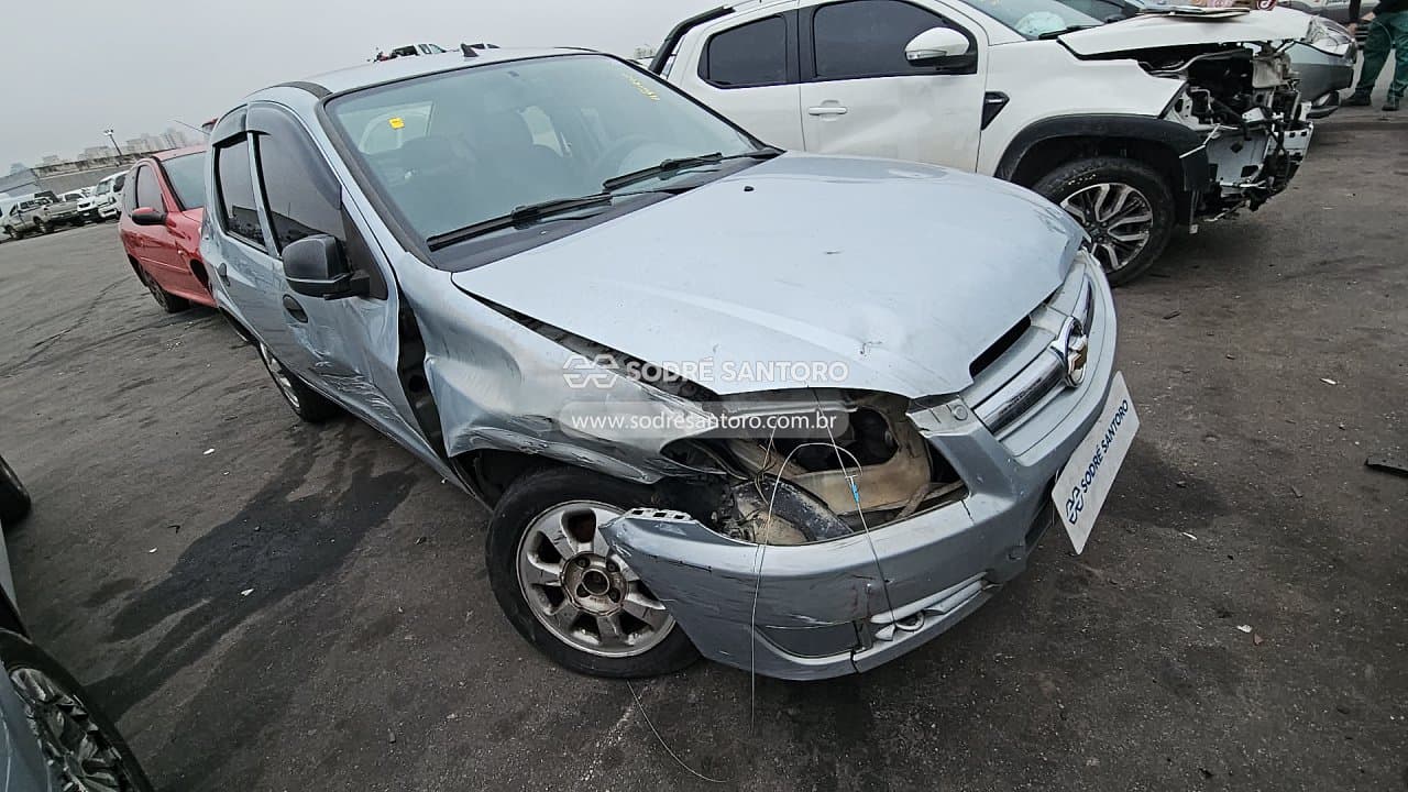 Chevrolet Prisma Joy 2011, prata