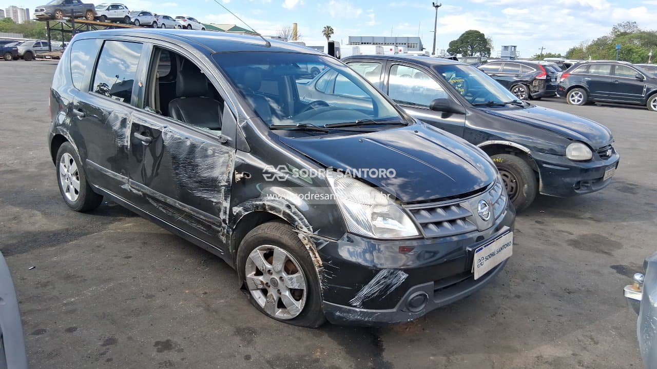 Nissan Livina 16s 2011, cinza