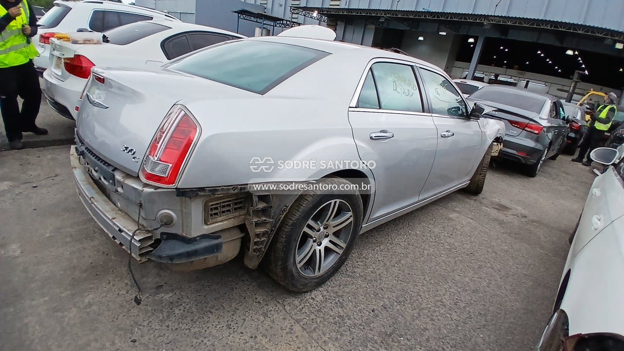 Chrysler 300c 3.6l V6 2012 — foto 4