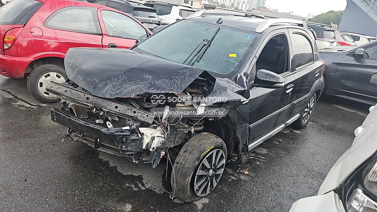 Toyota Etios Hb Cross At 2017 — foto 3