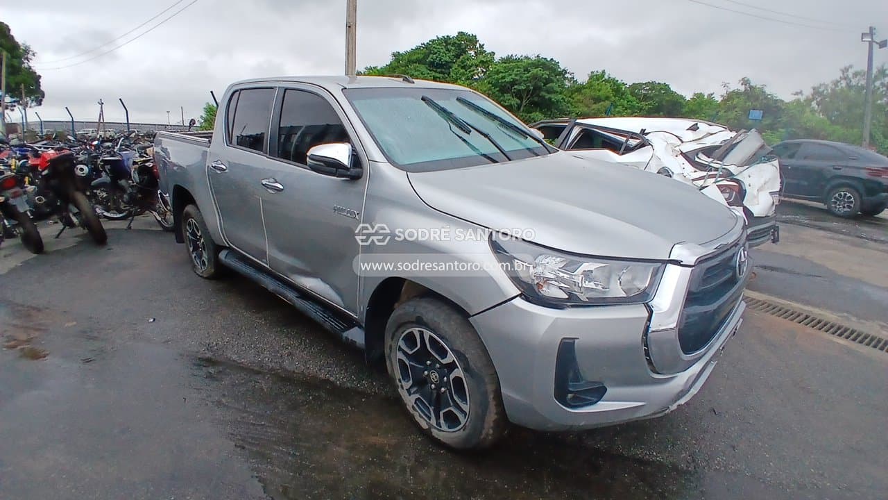 Toyota Hilux 2024, cinza