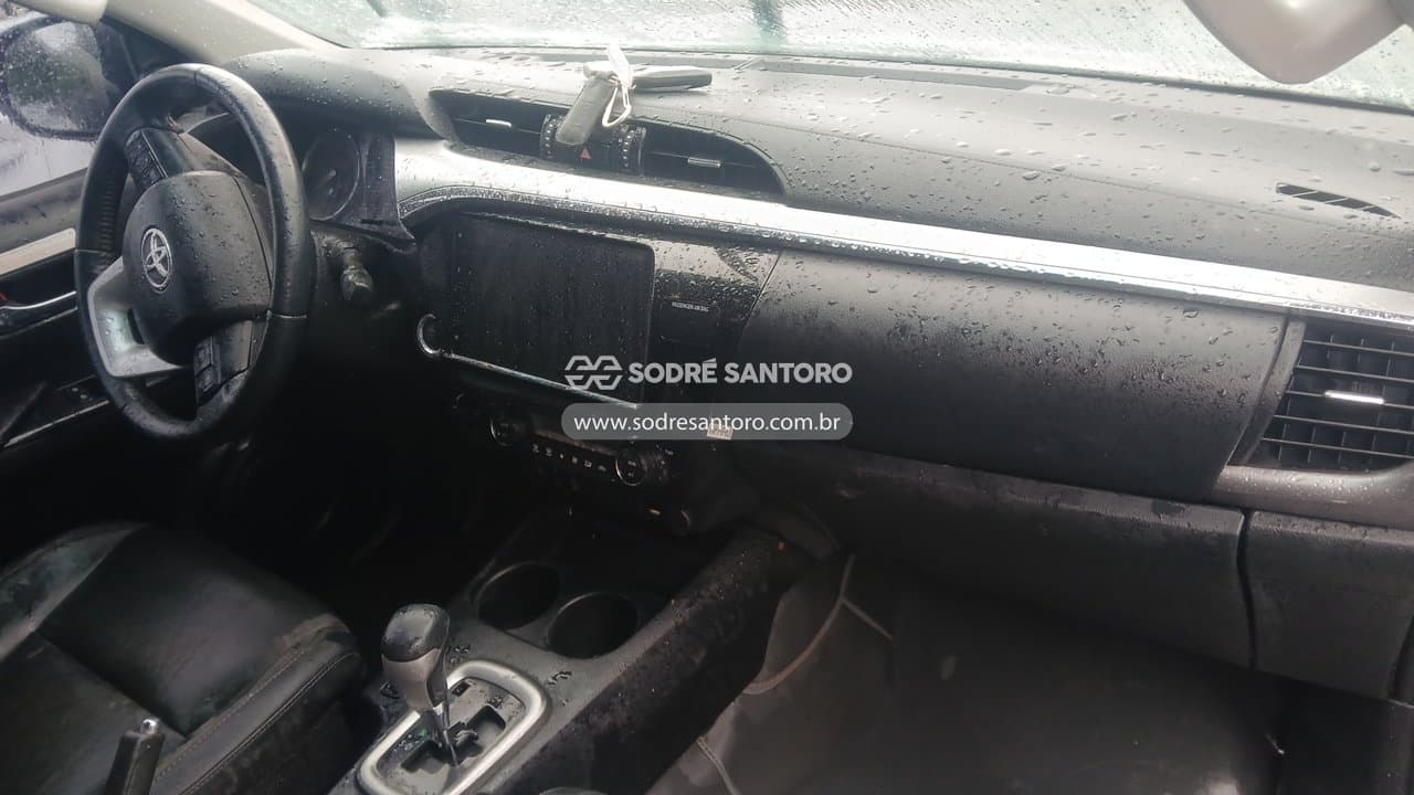 Toyota Hilux 2024 — foto 7