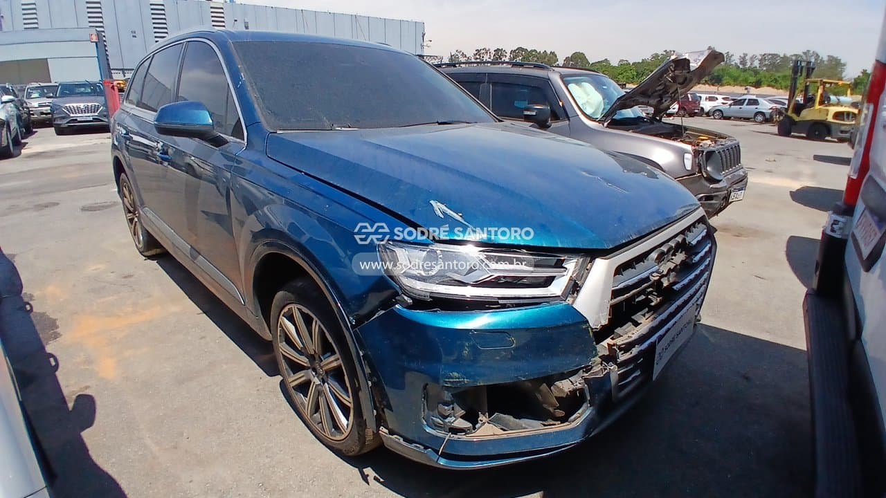 Audi Q7 3.0 Tdi 2018, azul