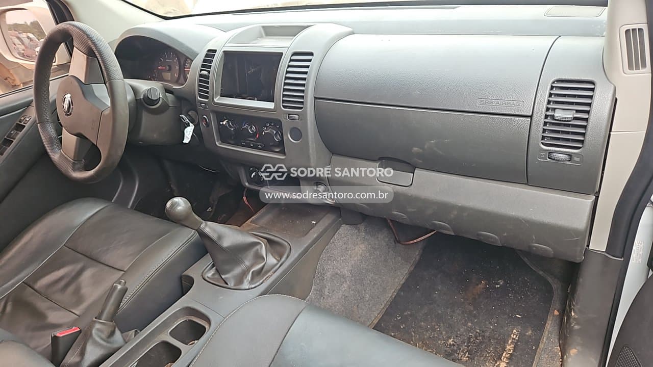 Nissan Frontier Xe 4x4 2013 — foto 7