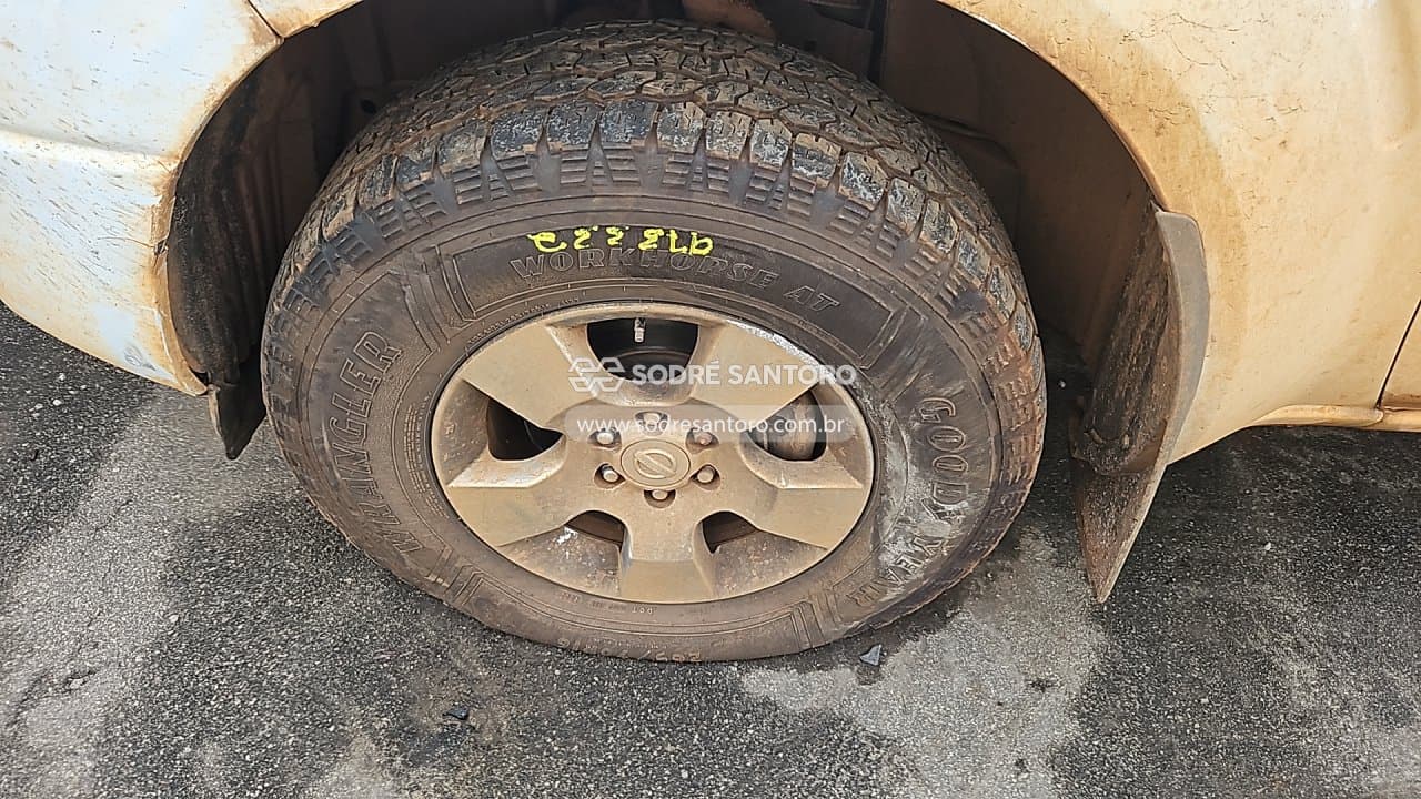 Nissan Frontier Xe 4x4 2013 — foto 11
