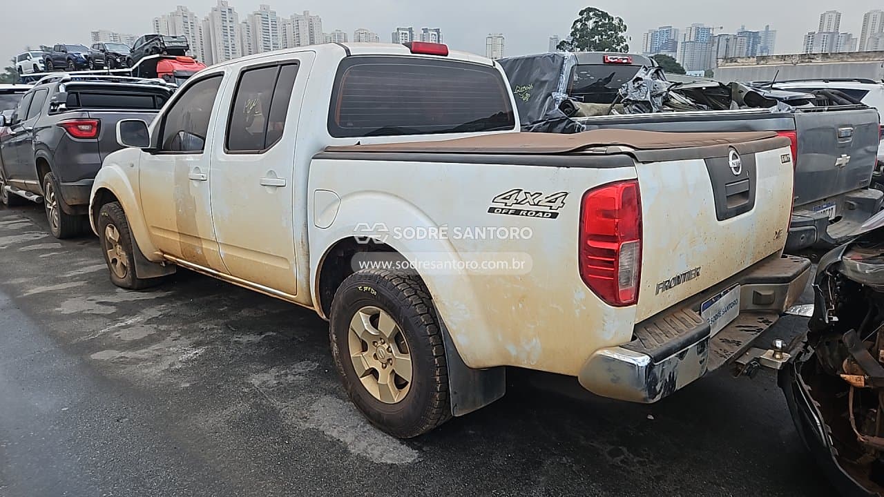 Nissan Frontier Xe 4x4 2013 — foto 2