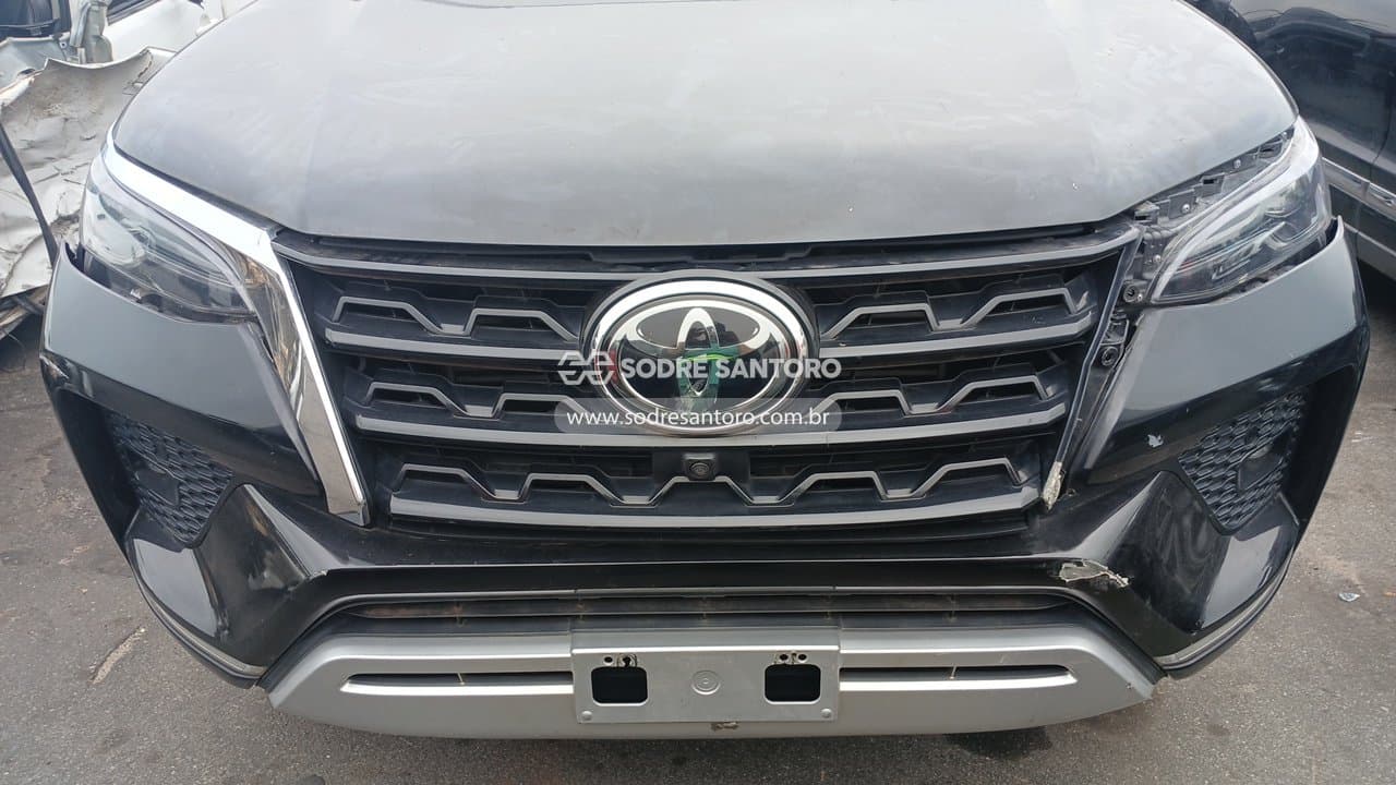 Toyota Hilux 2022 — foto 12