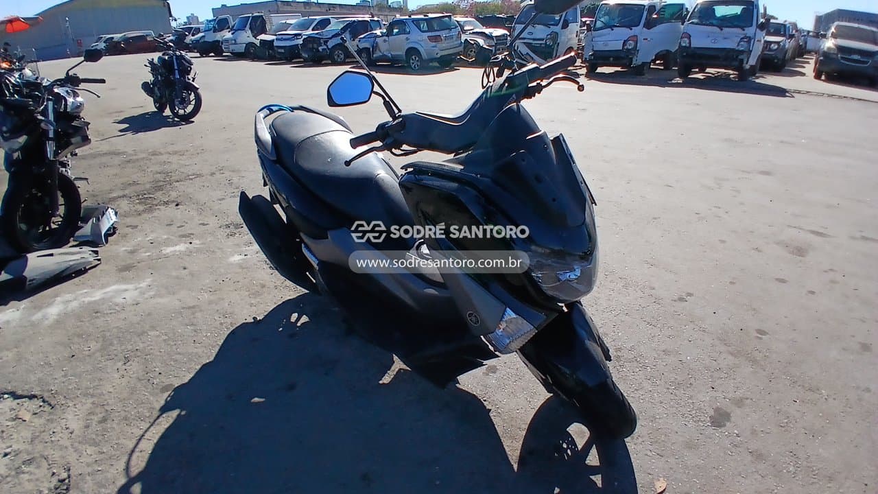 Yamaha Nmax 2020, cinza