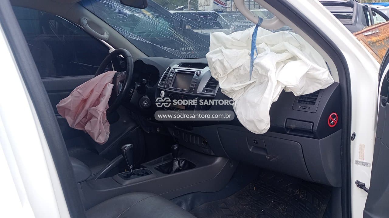 Toyota Hilux Cd4x4 Srv 2014 — foto 11