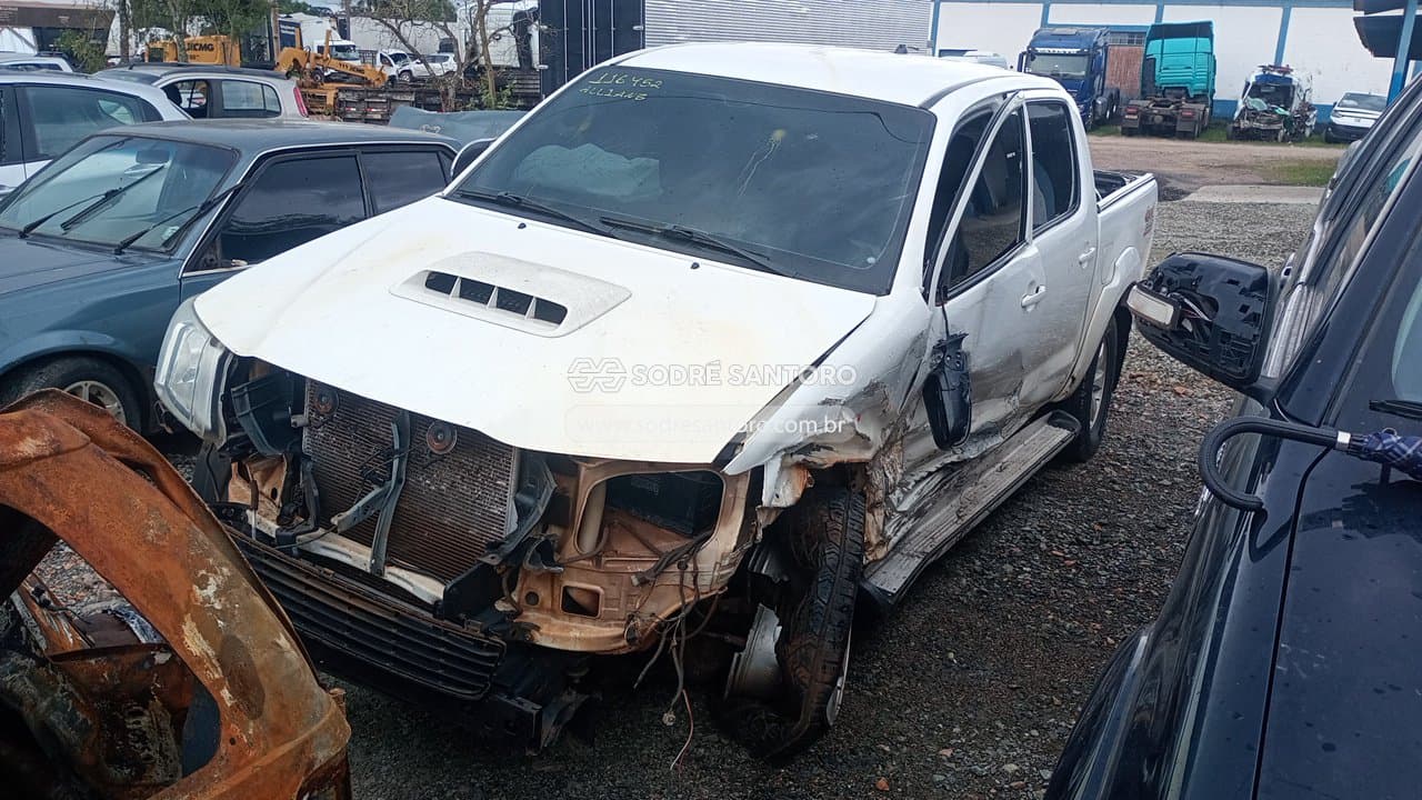 Toyota Hilux Cd4x4 Srv 2014 — foto 3