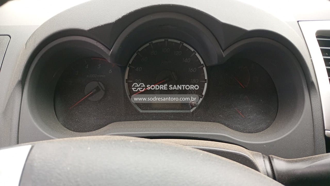 Toyota Hilux Cd4x4 Srv 2013 — foto 7