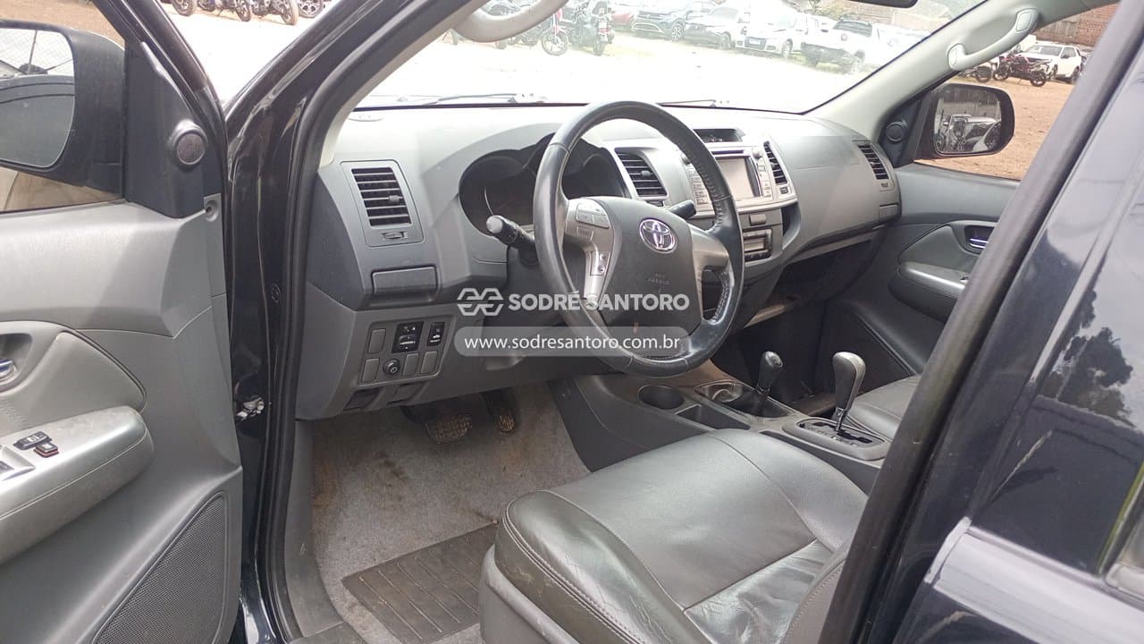 Toyota Hilux Cd4x4 Srv 2013 — foto 6