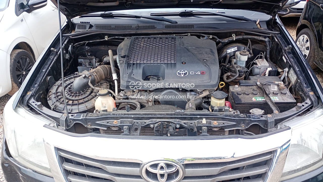 Toyota Hilux Cd4x4 Srv 2013 — foto 5