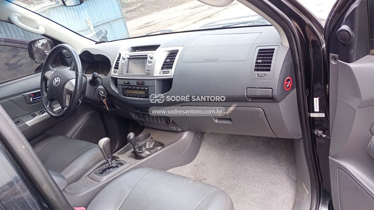 Toyota Hilux Cd4x4 Srv 2013 — foto 8