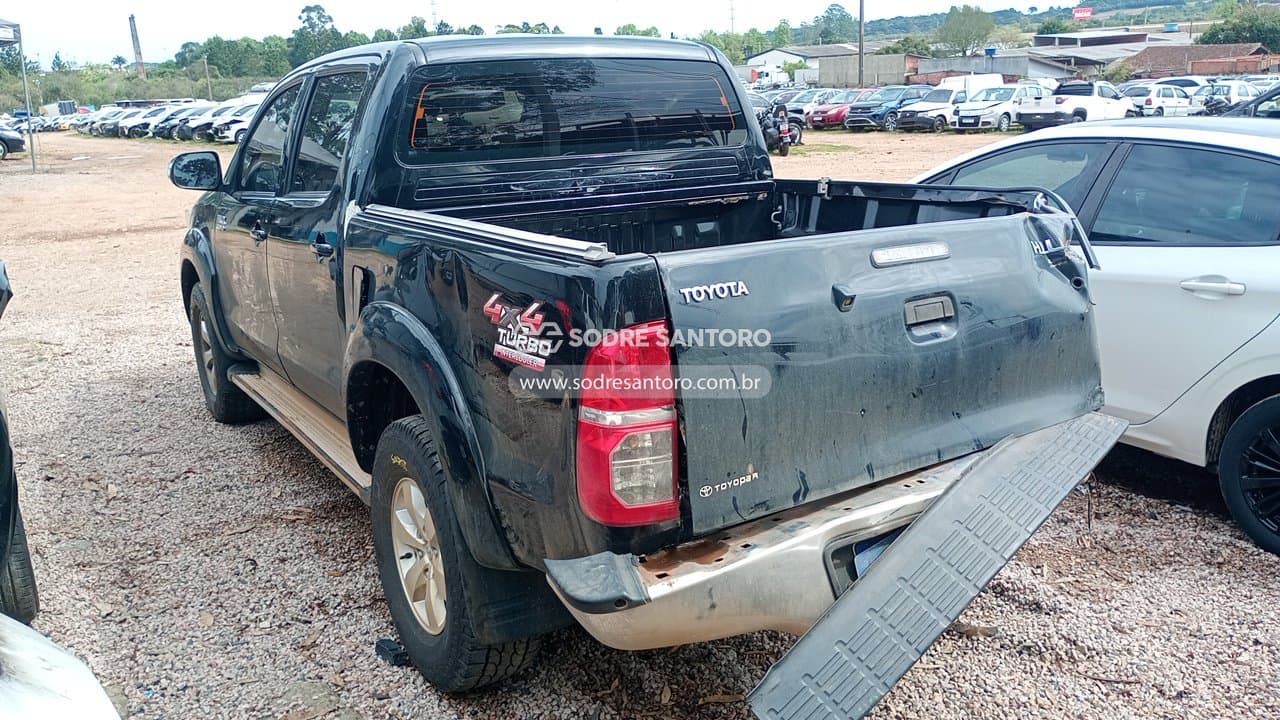 Toyota Hilux Cd4x4 Srv 2013 — foto 2