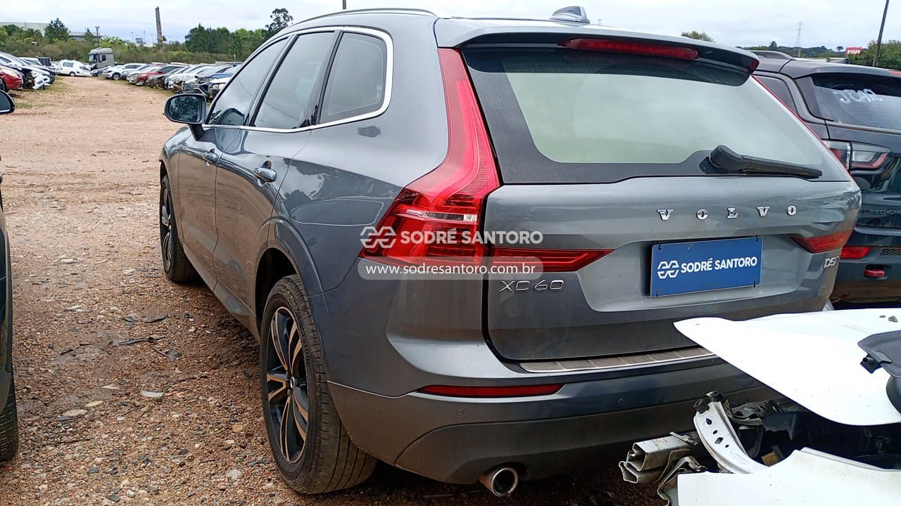 Volvo Xc60 D5 Momentum 2019 — foto 2