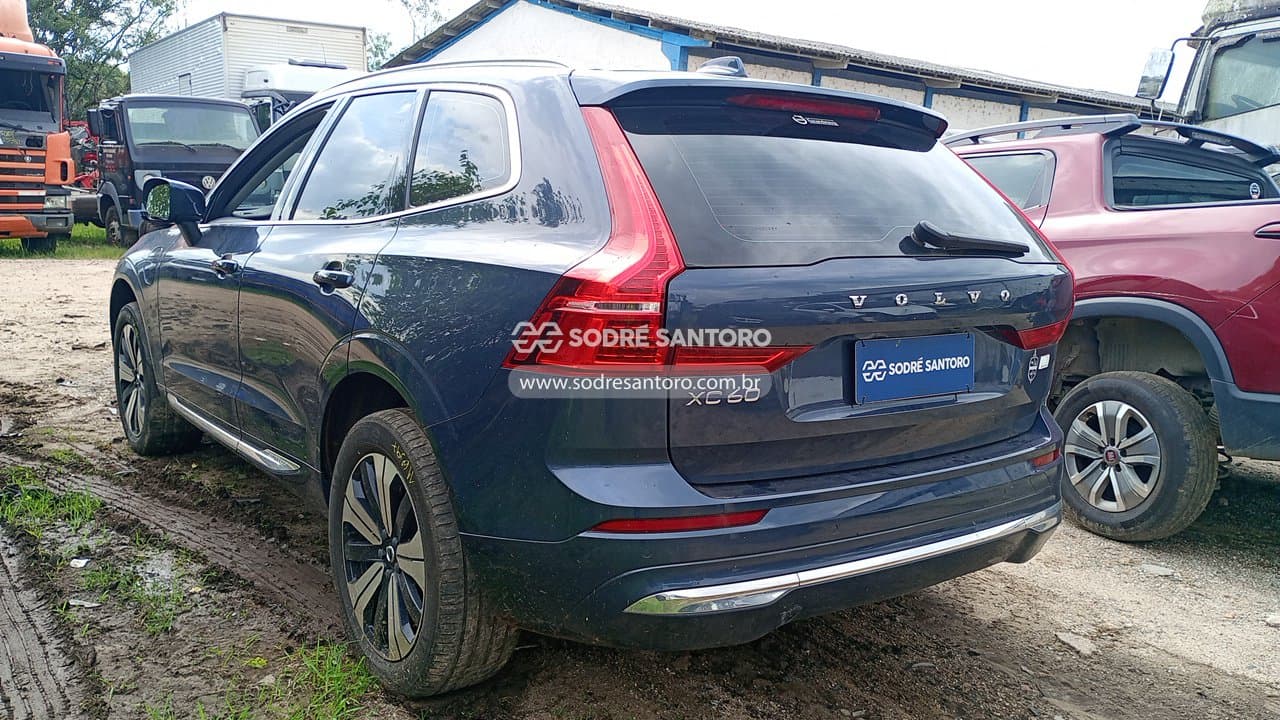 Volvo Xc60 T8 Plus 2023 — foto 2