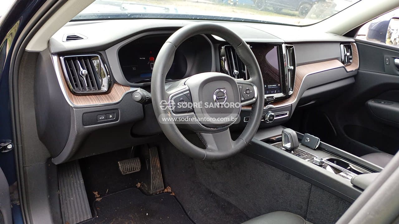Volvo Xc60 T8 Plus 2023 — foto 6