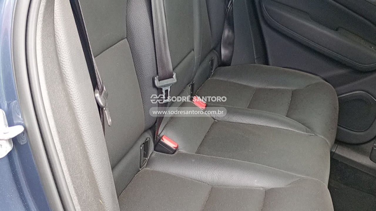Volvo Xc60 T8 Plus 2023 — foto 9