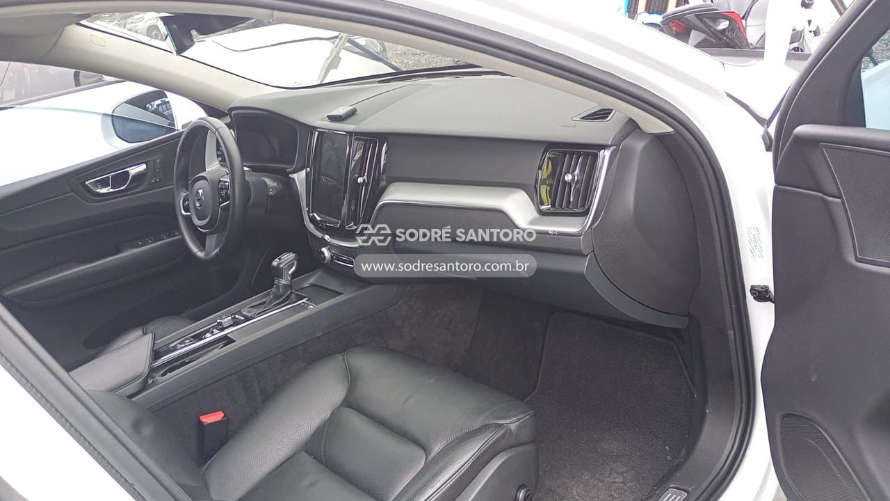 Volvo Xc60 2.0 T5 Mom 2019 — foto 8