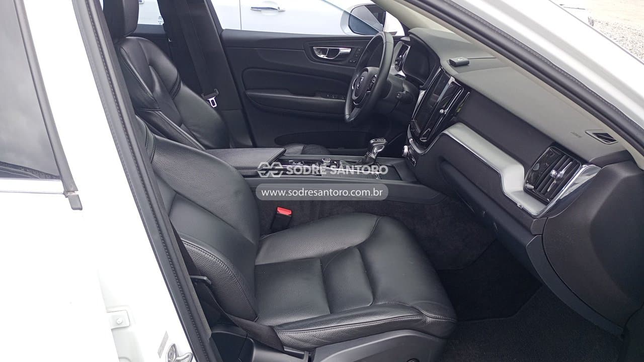 Volvo Xc60 2.0 T5 Mom 2019 — foto 9