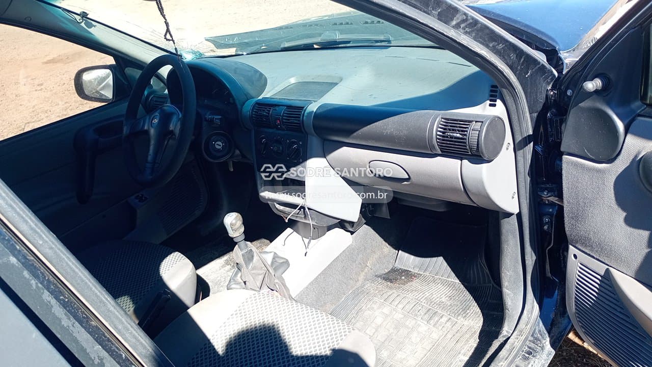 Chevrolet Classic Ls 2011 — foto 8