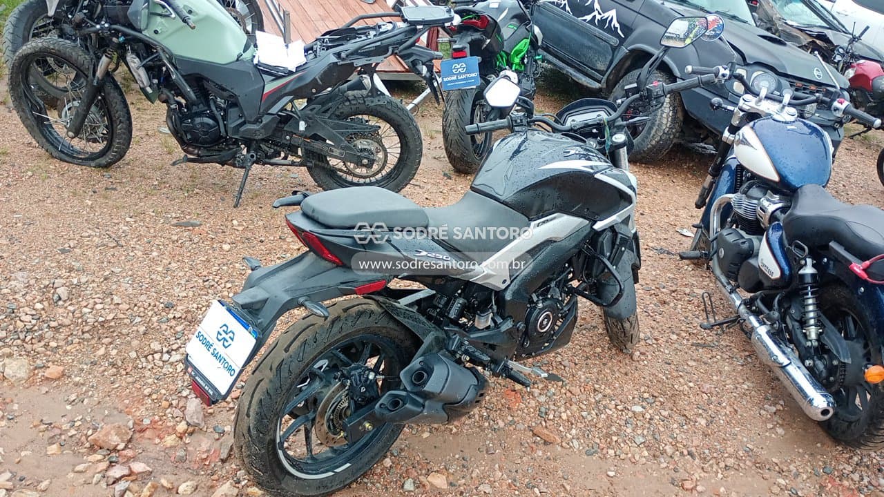 Bajaj Dominar D250 2025 — foto 4