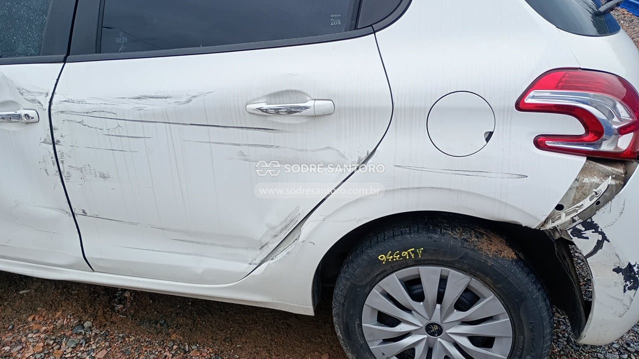 Peugeot 208 Active 2016 — foto 12